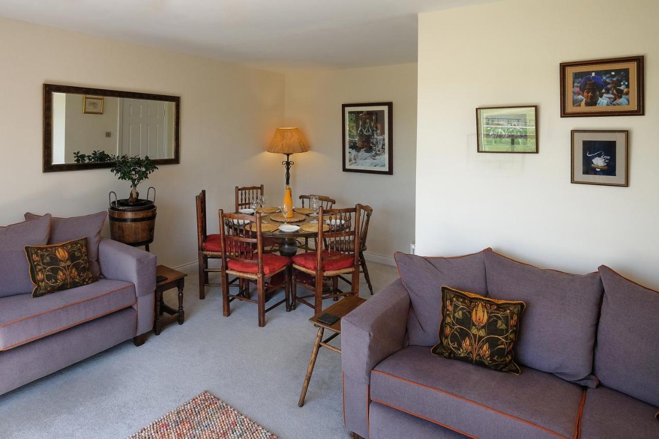 47 Wetherby Way, 3 Bedrooms, Sleeps 6, Easy Walk To Town, Parking, Self Catering, Great View Stratford-upon-Avon Exterior photo